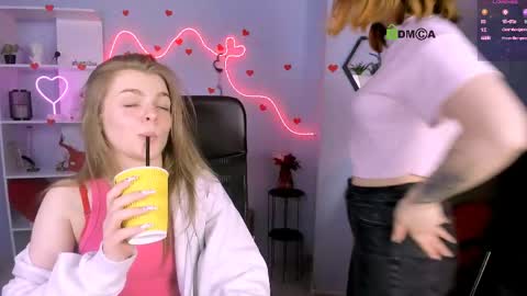Ronni online show from 04/28/26, 02:27