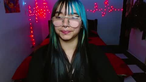 Veronica online show from 11/26/25, 05:41