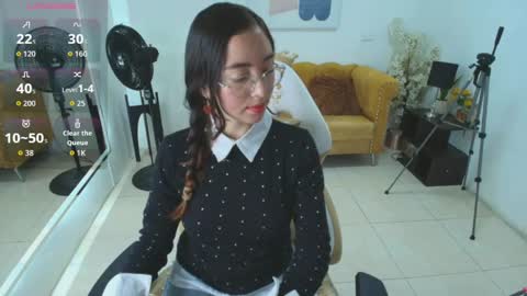 veronica online show from 05/18/26, 07:20