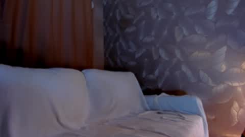 Veronica online show from 12/27/24, 12:07