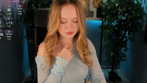 Snapshot of veronicablush_ chatting on 01/19/26, 07:01 VERONICA FOLLOW ME online show from 01/19/26, 07:01