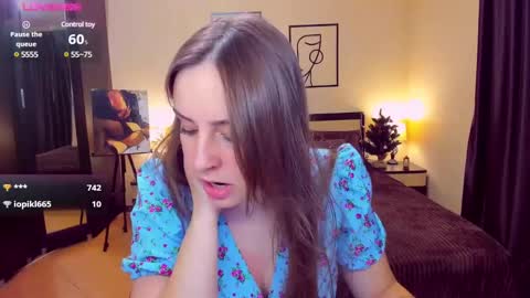 Snapshot of veronicafreman chatting on 01/05/25, 08:43 Veronica online show from 01/05/25, 08:43