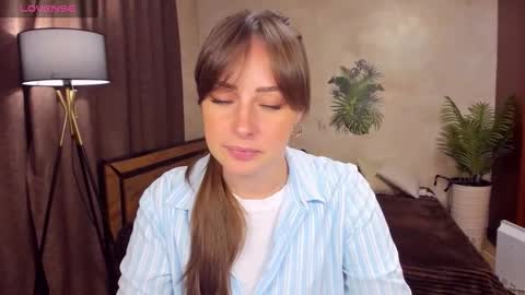 Snapshot of veronicafreman chatting on 10/11/25, 09:30 Veronica online show from 10/11/25, 09:30