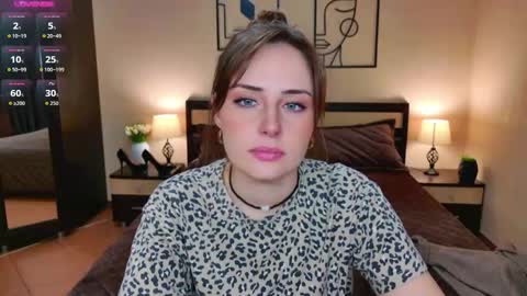 Snapshot of veronicafreman chatting on 12/14/25, 04:51 Veronica online show from 12/14/25, 04:51