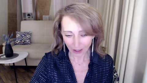 Snapshot of veronicagilbert chatting on 01/15/25, 04:57 Helen online show from 01/15/25, 04:57