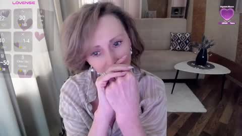 Snapshot of veronicagilbert chatting on 02/12/25, 11:18 Helen online show from 02/12/25, 11:18