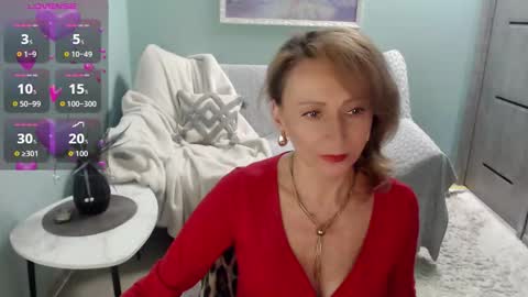 Snapshot of veronicagilbert chatting on 10/08/25, 06:55 Helen online show from 10/08/25, 06:55