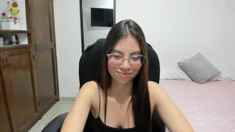 Snapshot of veronicamiller22 chatting on 03/09/26, 03:32 Veronica Miller online show from 03/09/26, 03:32