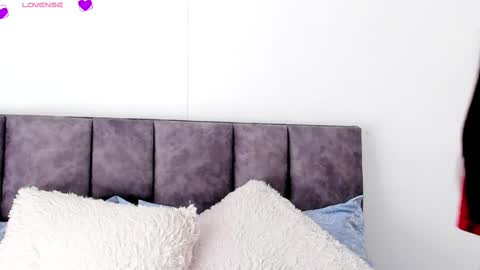 VeronicaTonu online show from 02/23/25, 02:57