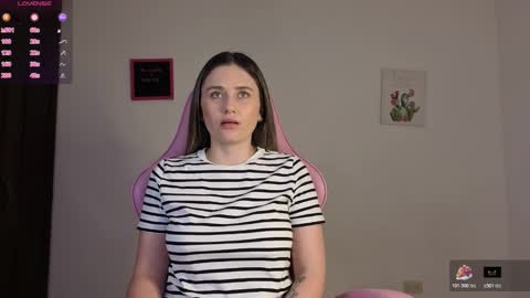 Snapshot of veronika__winslow_ chatting on 12/02/25, 06:08 Vero online show from 12/02/25, 06:08