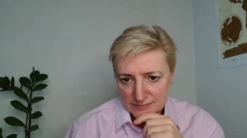 Snapshot of verony_ chatting on 03/05/25, 07:27 verony_ online show from 03/05/25, 07:27