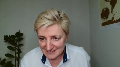 Snapshot of verony_ chatting on 03/08/25, 06:26 verony_ online show from 03/08/25, 06:26