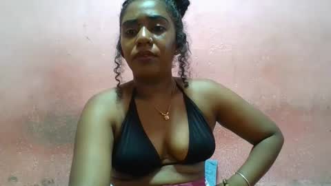 verronique1511 online show from 02/07/25, 10:29