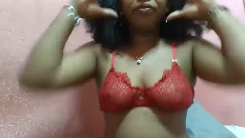 verronique1511 online show from 02/14/25, 08:05