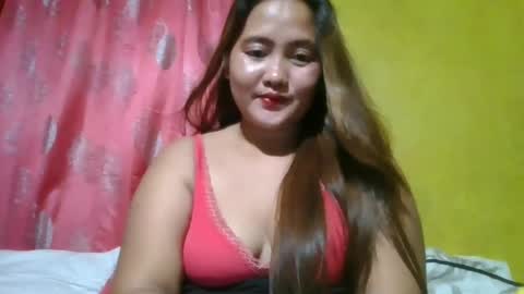 Snapshot of versatile_hottie_asian chatting on 07/26/26, 11:06 versatile_hottie_asian online show from 07/26/26, 11:06