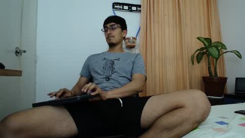 versatileguuy online show from 12/20/25, 02:29