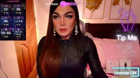 Snapshot of versatilepatty chatting on 06/15/26, 04:09 Patty online show from 06/15/26, 04:09