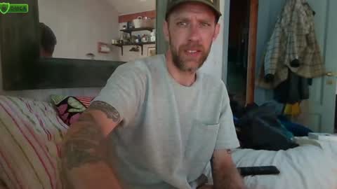 Snapshot of versatilexswede chatting on 07/09/26, 01:37 John online show from 07/09/26, 01:37