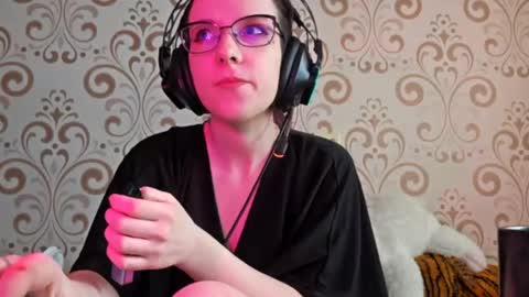 Snapshot of versieskains chatting on 03/23/26, 09:35 versieskains online show from 03/23/26, 09:35