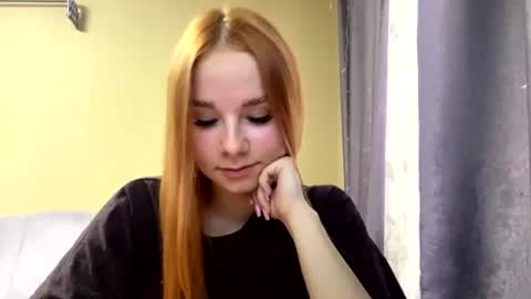 Lina online show from 06/22/26, 10:56