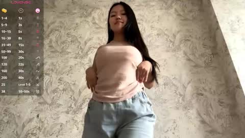 Adele online show from 03/06/26, 11:39