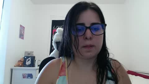 Snapshot of veruca99 chatting on 11/13/25, 07:35 veruca99 online show from 11/13/25, 07:35