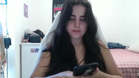 Snapshot of veruca99 chatting on 01/16/26, 01:26 veruca99 online show from 01/16/26, 01:26