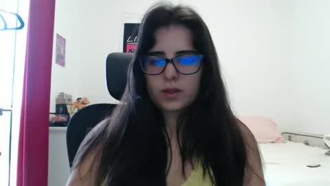 Snapshot of veruca99 chatting on 02/13/26, 01:18 veruca99 online show from 02/13/26, 01:18