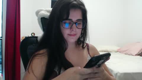 Snapshot of veruca99 chatting on 05/03/26, 08:48 veruca99 online show from 05/03/26, 08:48
