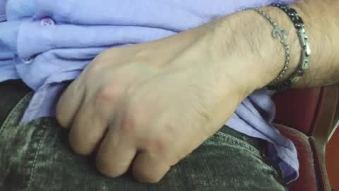 Erik online show from 09/25/25, 05:33