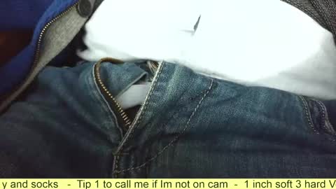 Erik online show from 11/16/25, 09:04