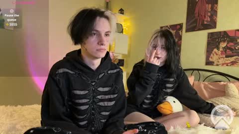 veryraretwins online show from 03/12/25, 09:35