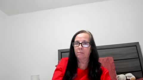 Snapshot of verysassypeachgoddess chatting on 12/17/25, 04:07 verysassypeachgoddess online show from 12/17/25, 04:07