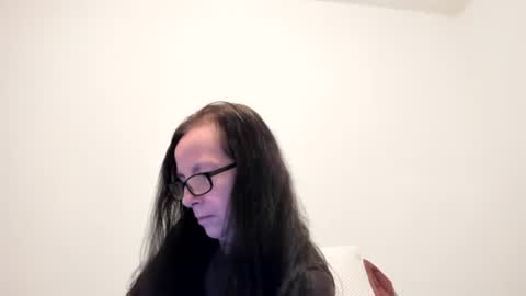 Snapshot of verysassypeachgoddess chatting on 01/10/26, 03:19 verysassypeachgoddess online show from 01/10/26, 03:19