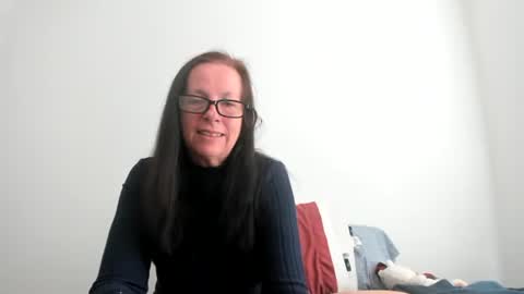 Snapshot of verysassypeachgoddess chatting on 01/12/26, 04:12 verysassypeachgoddess online show from 01/12/26, 04:12