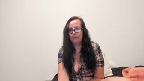 verysassypeachgoddess online show from 04/21/26, 04:30
