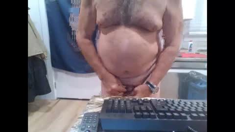 Snapshot of verysmallpeni chatting on 12/22/24, 09:53 verysmallpeni online show from 12/22/24, 09:53