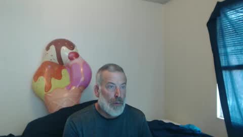 Snapshot of veryveryhairmanindenver chatting on 04/01/26, 12:00 hairy man online show from 04/01/26, 12:00
