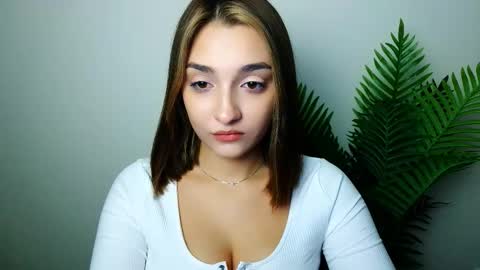 Snapshot of veryveryshygirl chatting on 11/09/25, 07:45 Ana online show from 11/09/25, 07:45