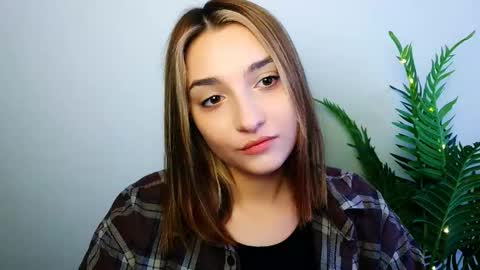 Snapshot of veryveryshygirl chatting on 01/08/26, 10:17 Ana online show from 01/08/26, 10:17