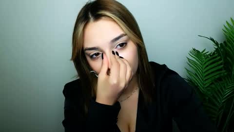 Snapshot of veryveryshygirl chatting on 02/27/26, 07:25 Ana online show from 02/27/26, 07:25