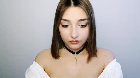 Snapshot of veryveryshygirl chatting on 04/26/26, 10:35 Ana online show from 04/26/26, 10:35