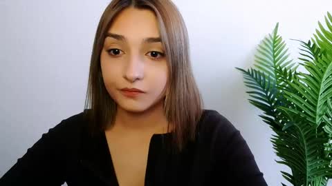 Snapshot of veryveryshygirl chatting on 04/27/26, 11:08 Ana online show from 04/27/26, 11:08