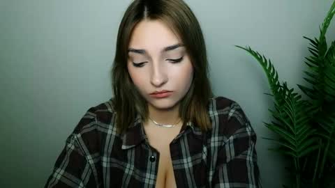 Snapshot of veryveryshygirl chatting on 04/29/26, 06:36 Ana online show from 04/29/26, 06:36