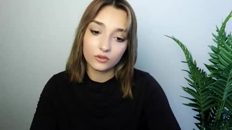 Snapshot of veryveryshygirl chatting on 05/10/26, 11:59 Ana online show from 05/10/26, 11:59