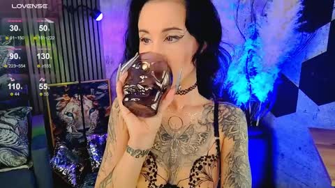 Snapshot of vespera_ chatting on 04/05/26, 12:19 Lady or Goddess Vespera online show from 04/05/26, 12:19