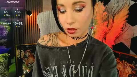 Snapshot of vespera_ chatting on 04/29/26, 03:27 Lady or Goddess Vespera online show from 04/29/26, 03:27