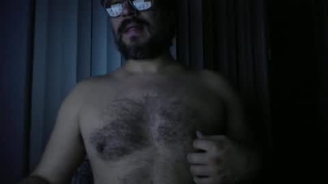 vesturelove online show from 10/31/25, 06:58