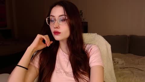 Snapshot of vetta_dey chatting on 03/07/26, 09:12 Iva online show from 03/07/26, 09:12