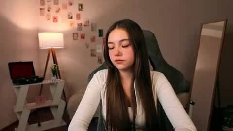 Rachel online show from 11/21/25, 08:18